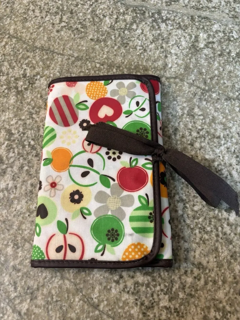 Thirty-One Multicolor Fabric Women's Organizer Day Planner Apple Floral Notepad